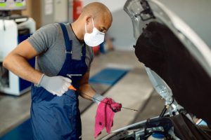 3 Reasons to Use Professional Oil Change Services